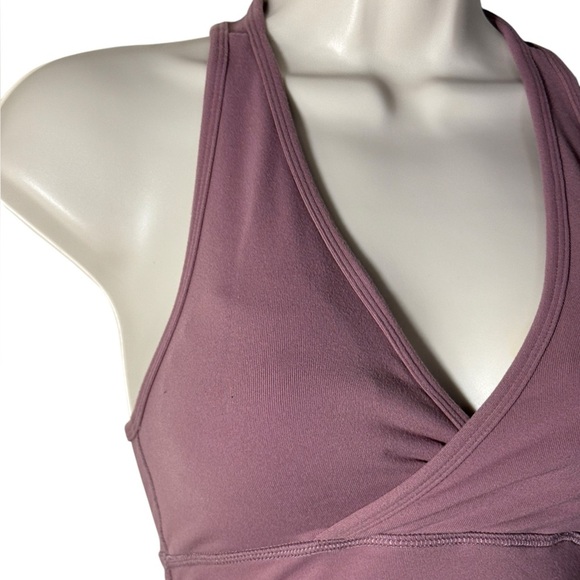 Women's LuluLemon Deep Breath Razor Back Tank Active Lavender Shelf Bra Sz 2 - Picture 4 of 15